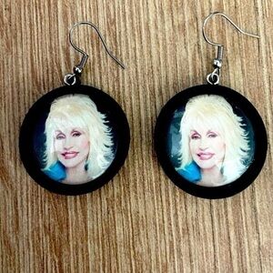 Dolly Parton Chunky Wood Earrings NWT